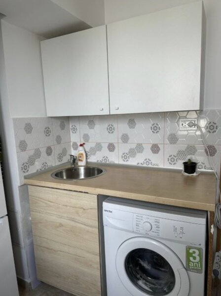 Piata Delfinului MegaMall,